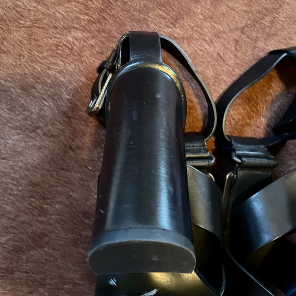 Bottega Veneta Black Fringe Block Heel - Picture 13 of 13